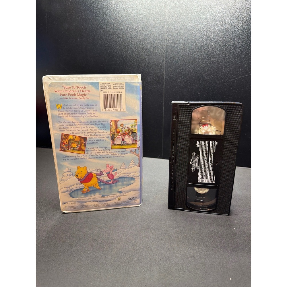 Disney Winnie the Pooh Seasons of Giving VHS 1999 Clamshell Tested - Picture 2 of 4